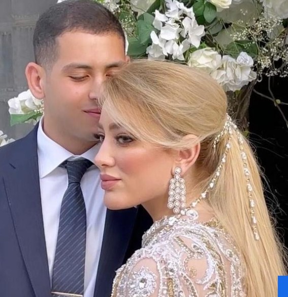 كم فارق السن بين أمير أشرف عبد الوهاب و نور محمد المرشدي؟  كم فارق العمر بين نور محمد المرشدي و أمير أشرف عبد الوهاب.  أيهما أكبر نور محمد المرشدي أم أمير أشرف عبد الوهاب.