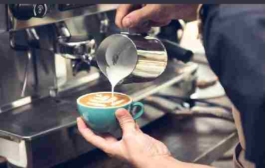 جمع كلمة باريستا ايش معناها بالانجليزي على من تقال Barista وظيفة الباريستا