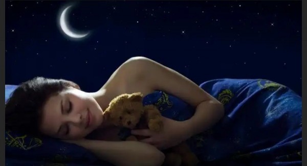 حلم العناق في المنام