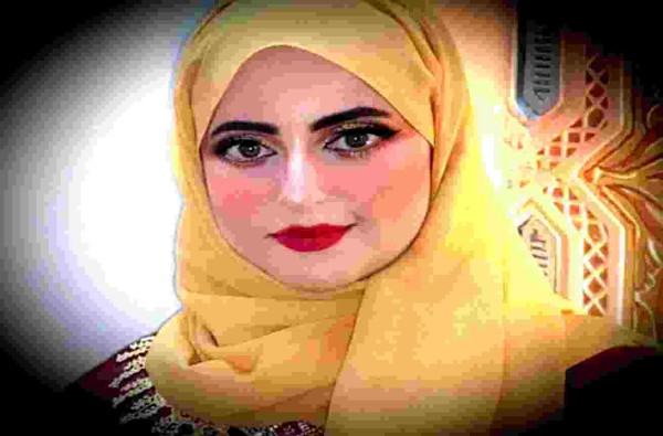 من هي الشاعرة العمانية سارة البريكي السيرة الذاتية