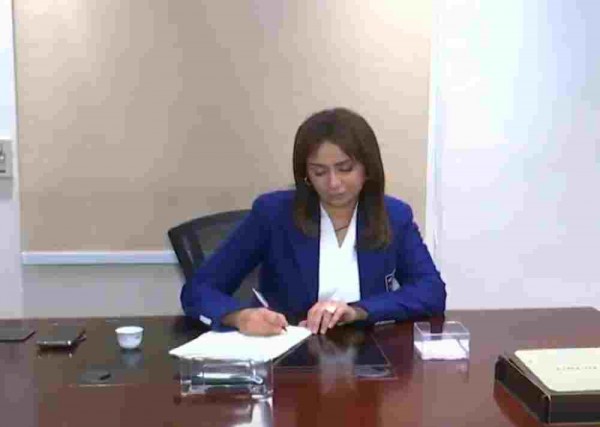 من هي إلهام غسال ويكيبيديا السيرة الذاتية